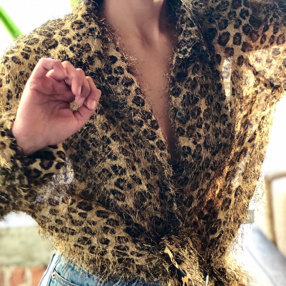 🚫SOLD🚫Vtg Cheetah Shaggy Blouse XL